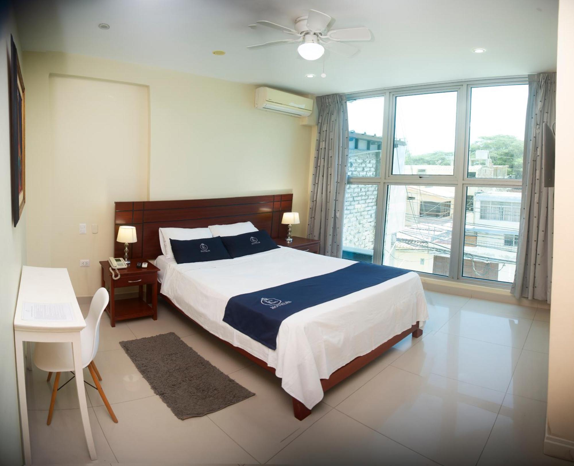 Lc Hoteles Piura Luaran gambar