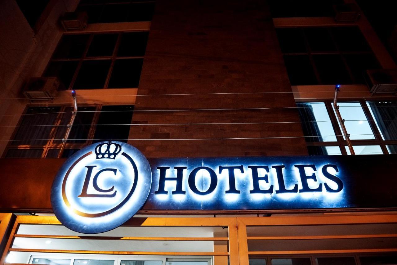 Lc Hoteles Piura Luaran gambar