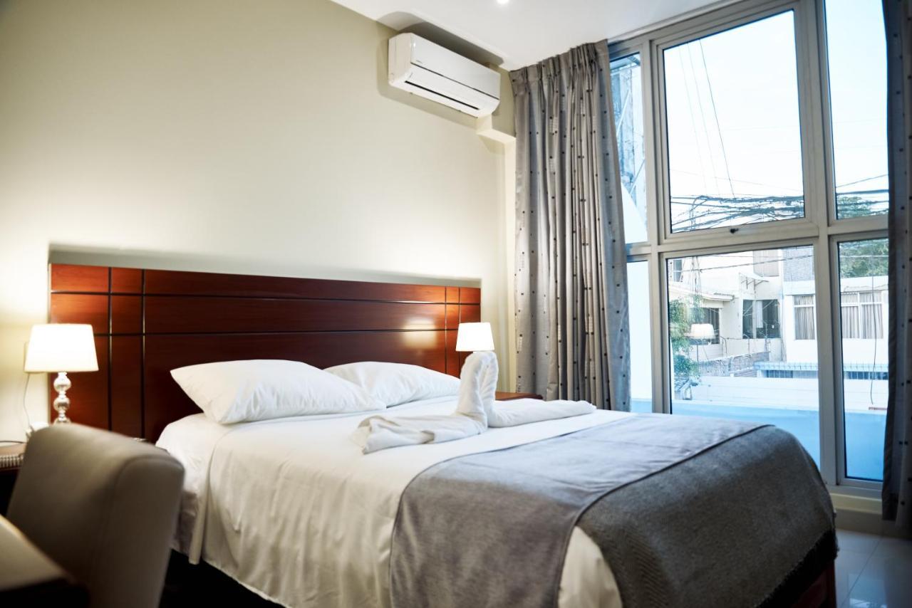 Lc Hoteles Piura Luaran gambar